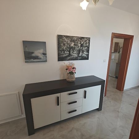 Apartmani Sandra Malinska Sveti Vid-Miholjice Экстерьер фото