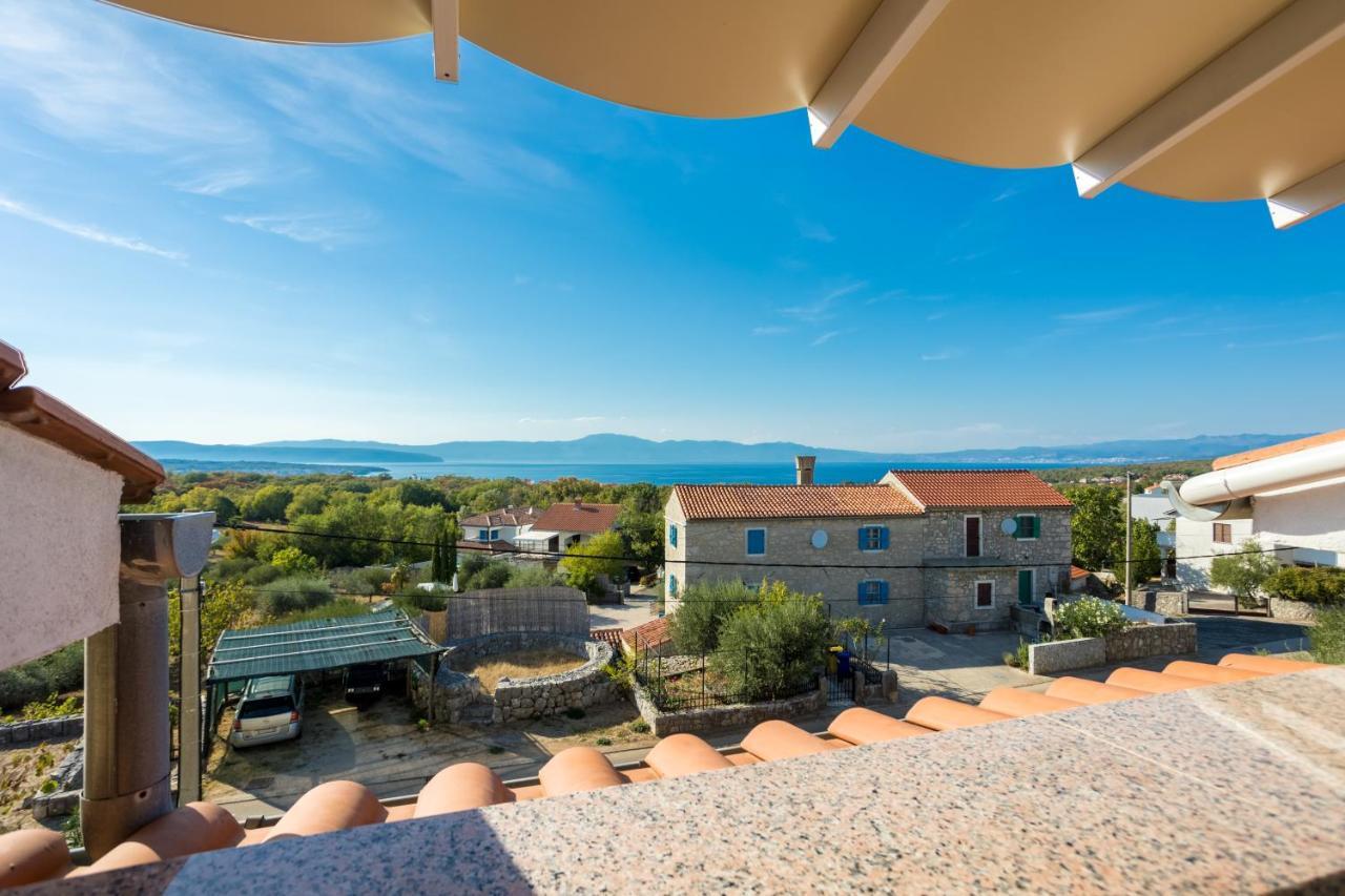 Apartmani Sandra Malinska Sveti Vid-Miholjice Экстерьер фото