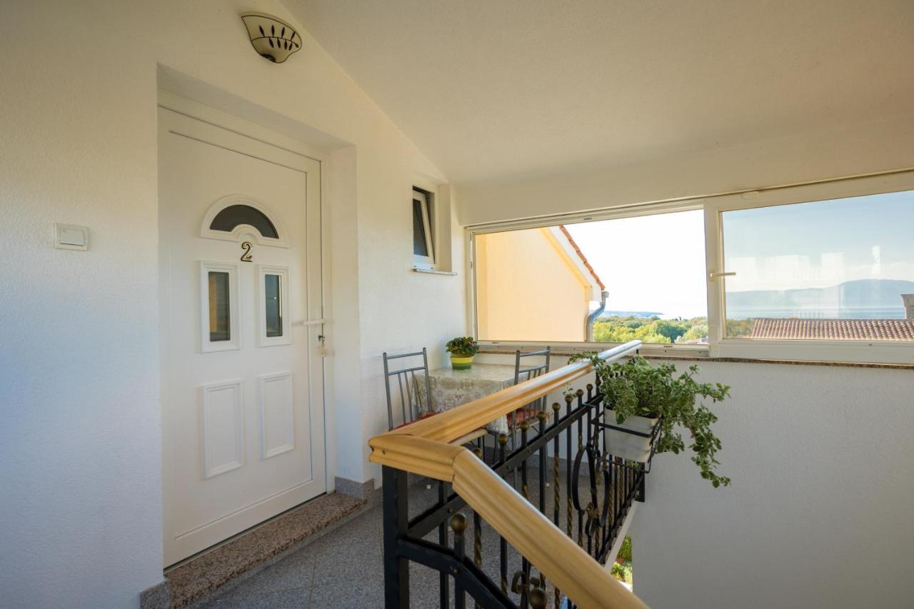 Apartmani Sandra Malinska Sveti Vid-Miholjice Экстерьер фото